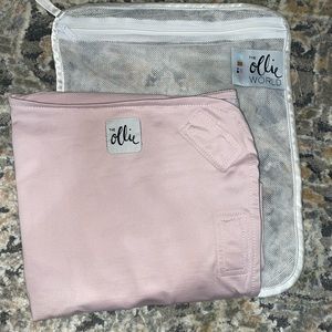 Ollie world swaddle